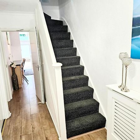 Cosy Room Stay 5 서턴 외부 사진