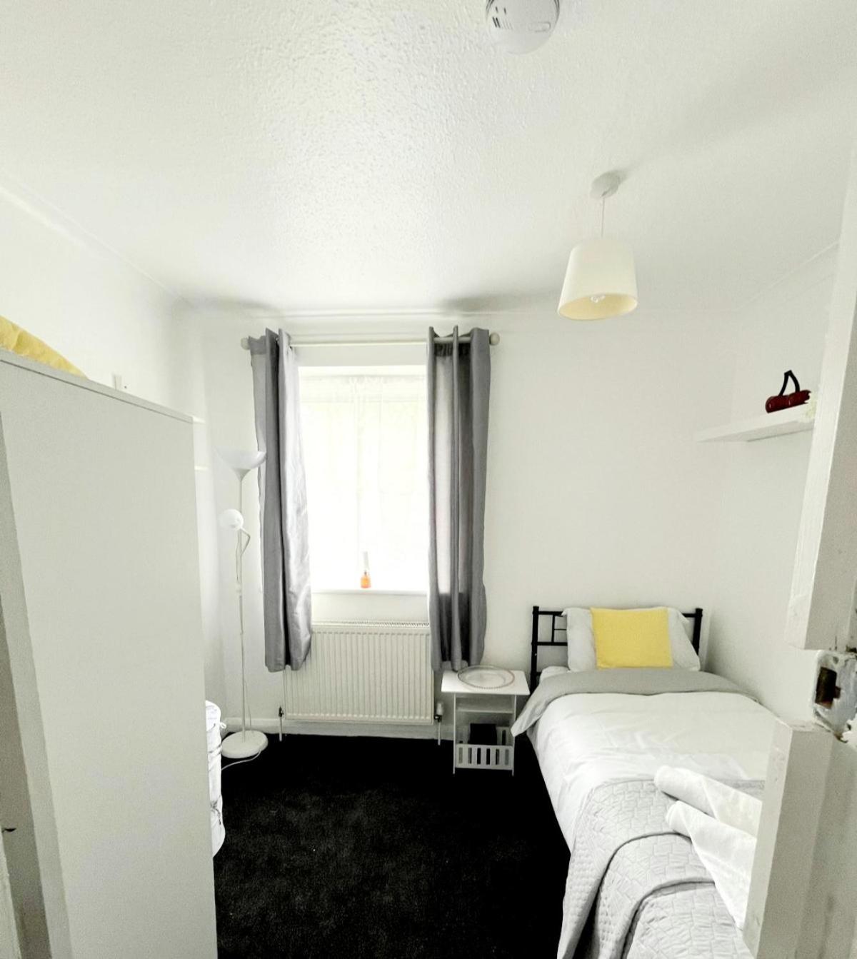 Cosy Room Stay 5 서턴 외부 사진