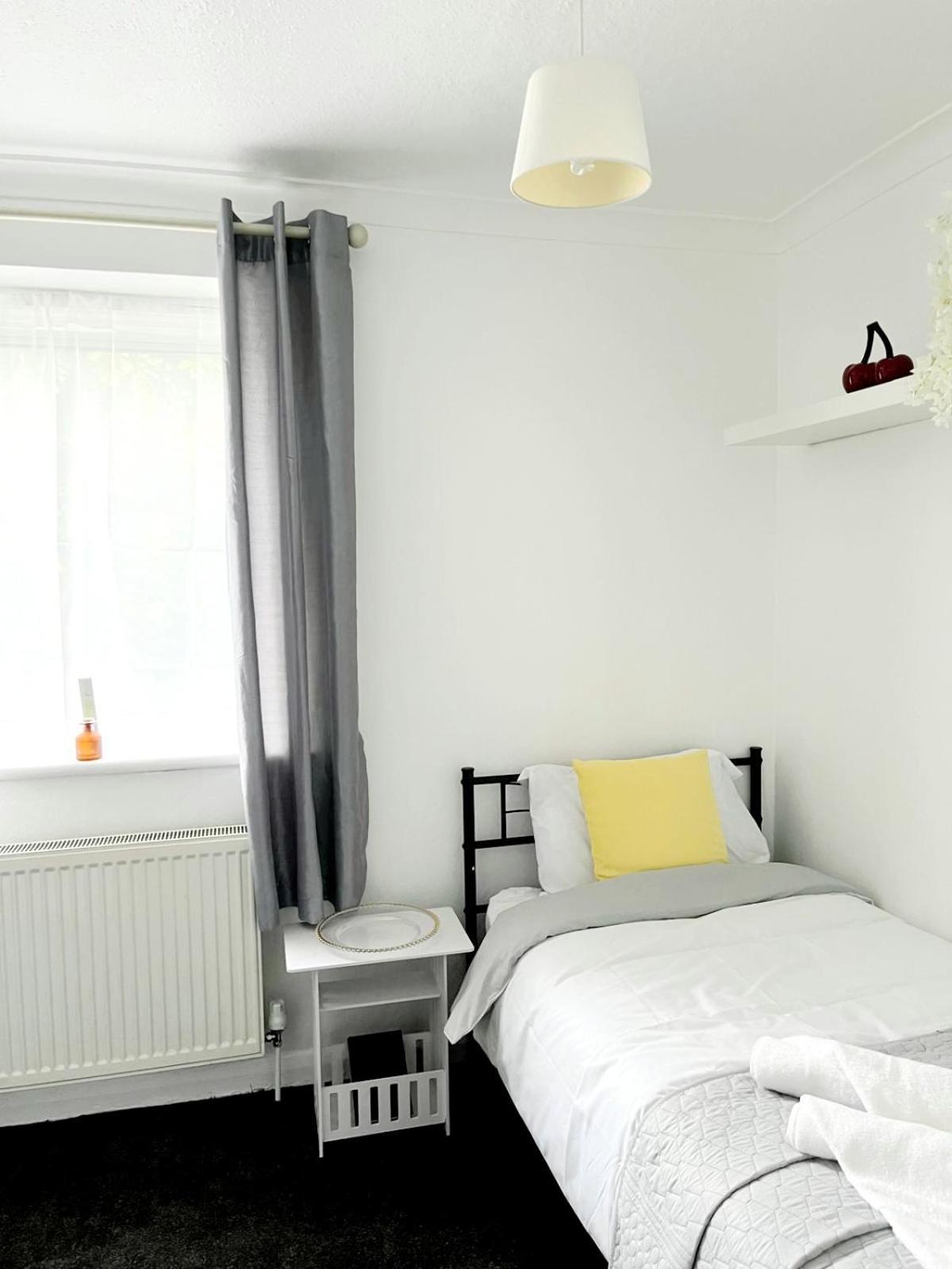 Cosy Room Stay 5 서턴 외부 사진